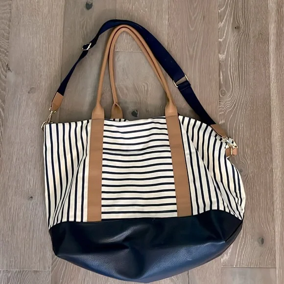 Blue/Cream Stripe Weekender Tote - Picture 1 of 2